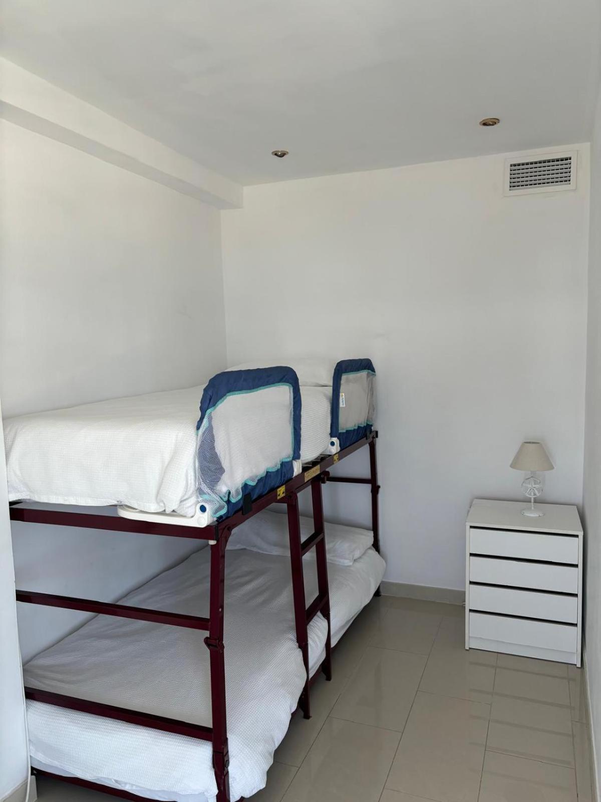 1 Linea Playa San Juan Apartman Alicante Kültér fotó